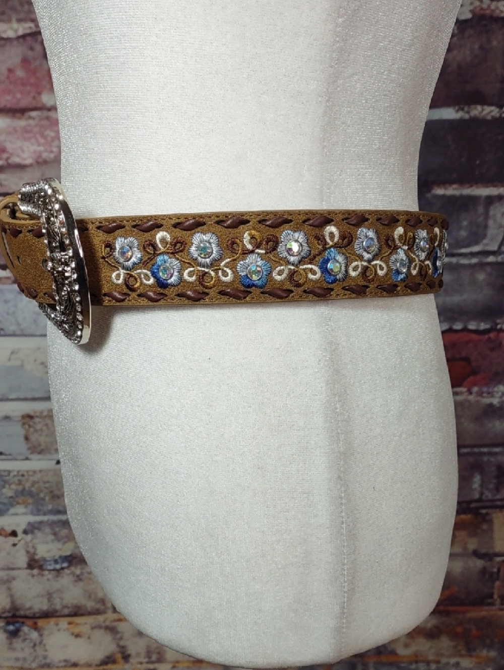 Angel Ranch Embroidered Suede Belt with Rhinestone Accent - Picture 3 of 10